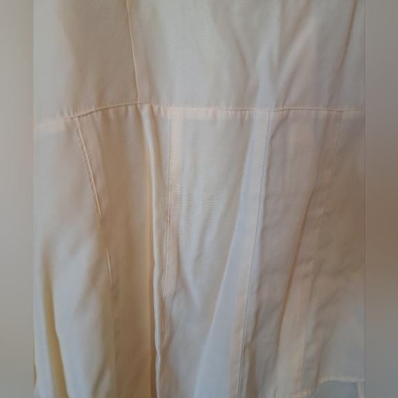 Dressbarn button down shirt. Light yellow and Corset style - Picture 7 of 13